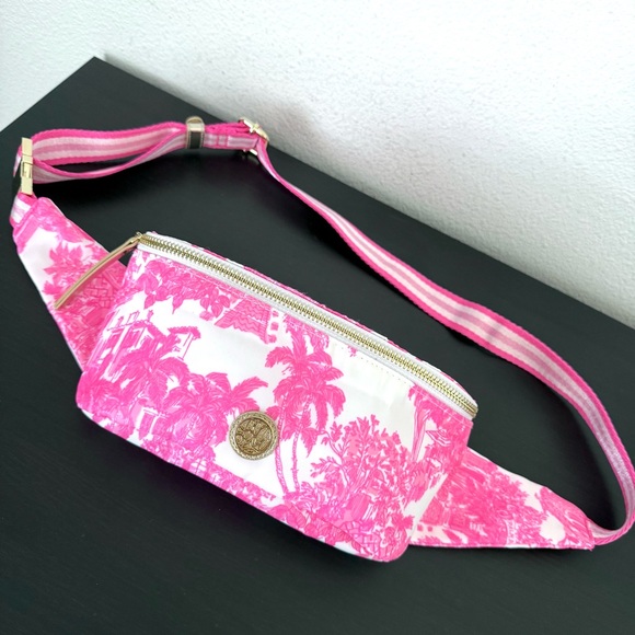 NEW LILLY PULITZER TORREY BELT BAG *RESORT WHITE* ANNIVERSARY TOILE - Picture 6 of 12